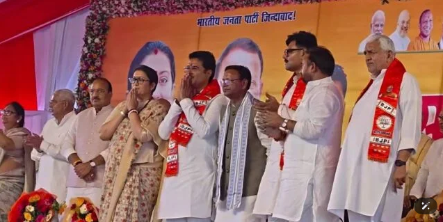यूपी की सियासत में बड़ा फेरबदल, सपा के तीन बागी विधायक भाजपा में शामिल